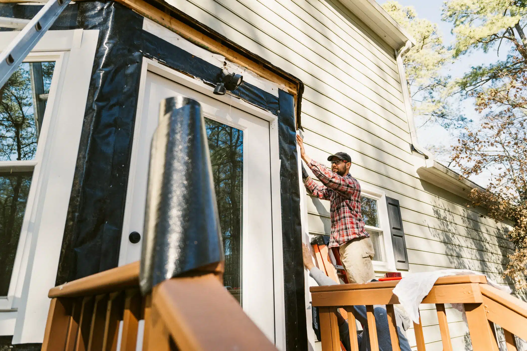 siding installers Calgary