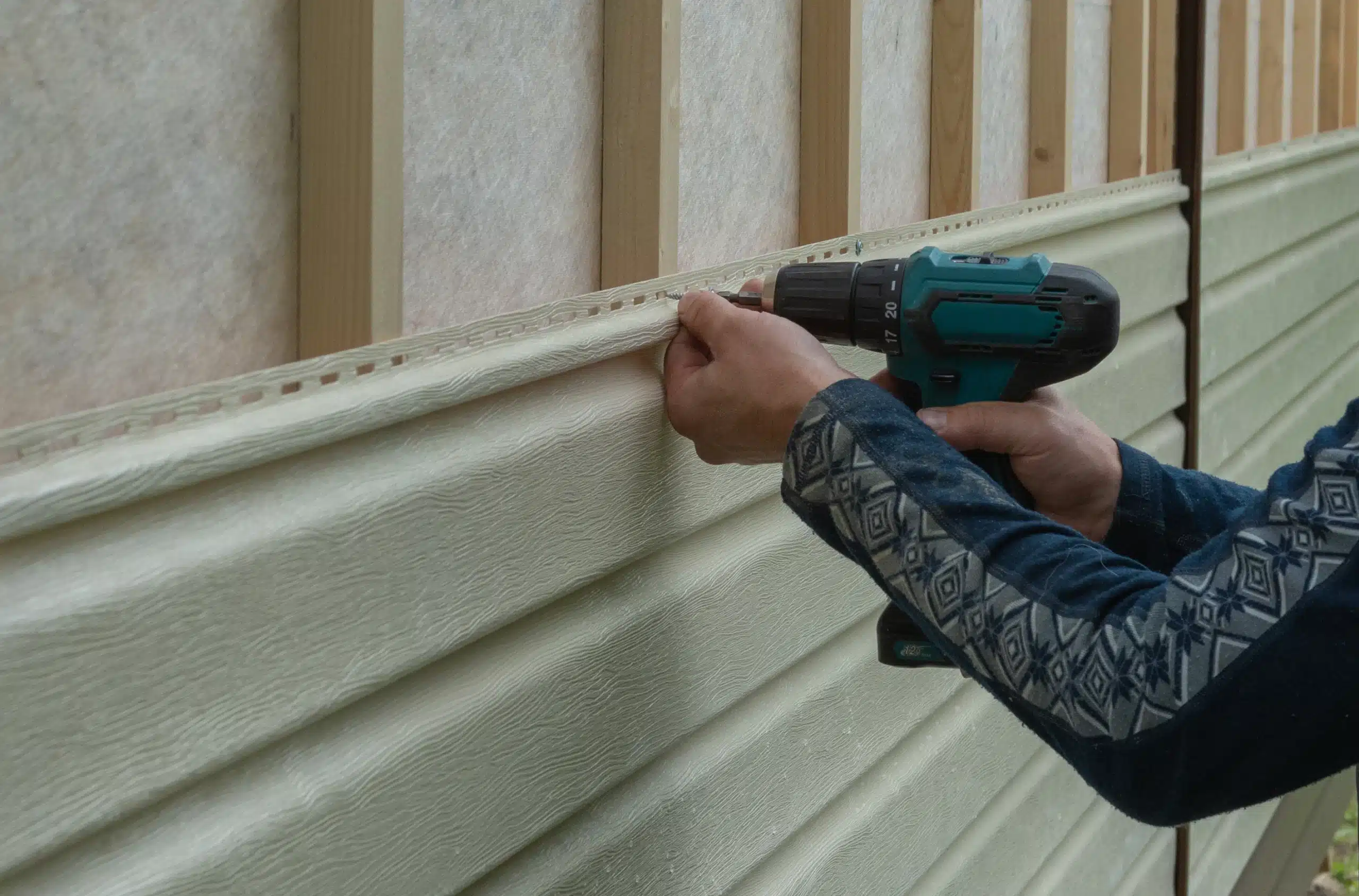 vinyl siding repair near me