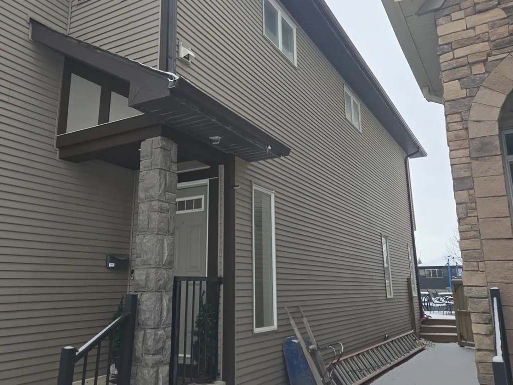 Siding Installation Before Images (3)