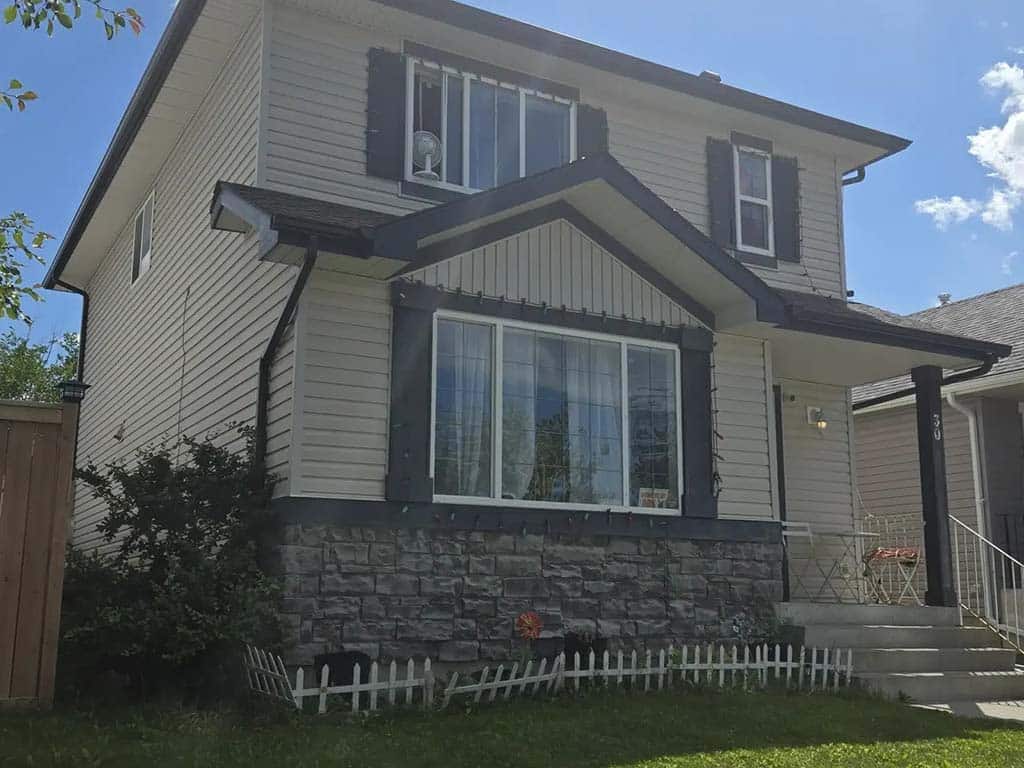 Siding Repair Before Images (2)